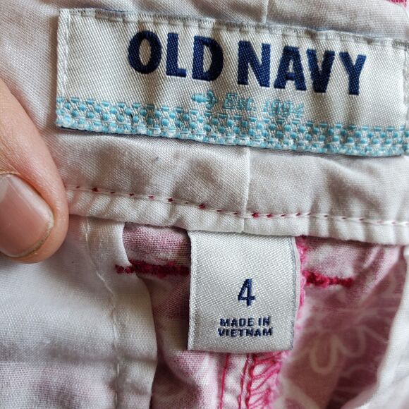 Old Navy Pink floral chino shorts Size 4 - Picture 5 of 10